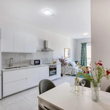 شقة 2br Floor Views Gzira